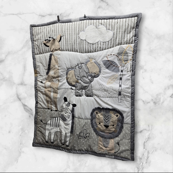 Lambs & Ivy Other - Lambs & Ivy Jungle Safari Gray/Tan/White Nursery Crib Quilt Only Lion Giraffe